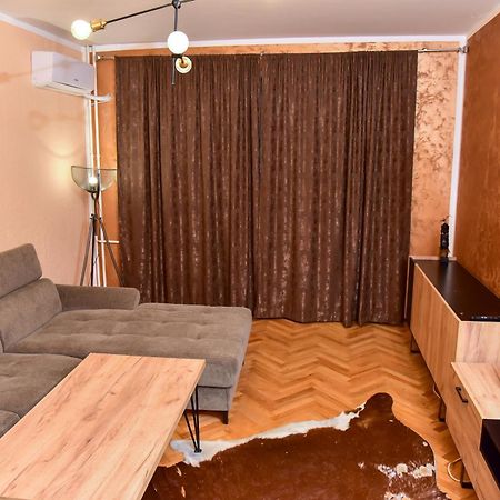 Goldi Apartman Баня Лука Екстериор снимка